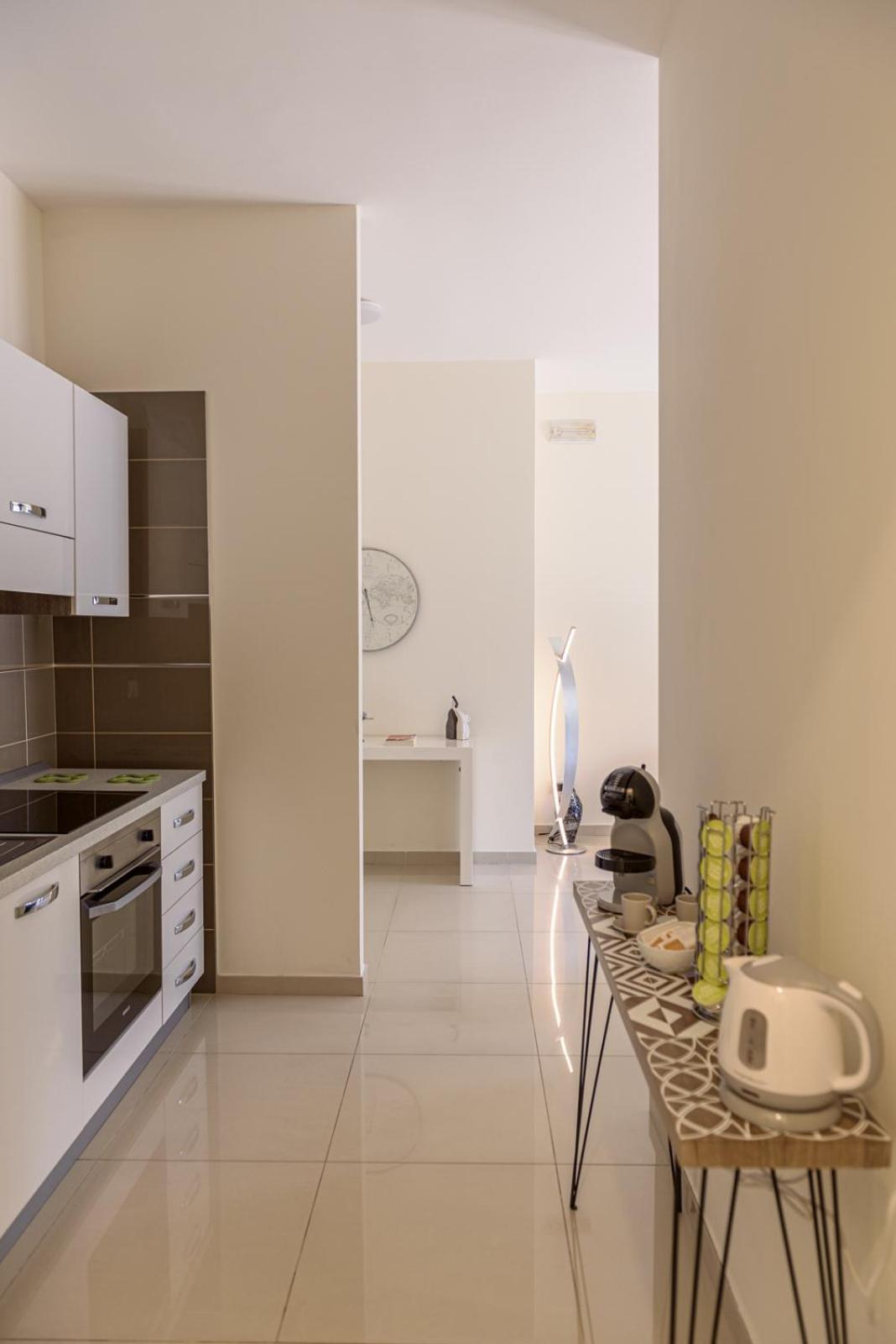 Centralflats 195 Private Apartments Бари Экстерьер фото